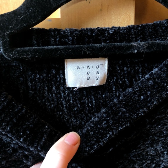 target sweater - Picture 3 of 3